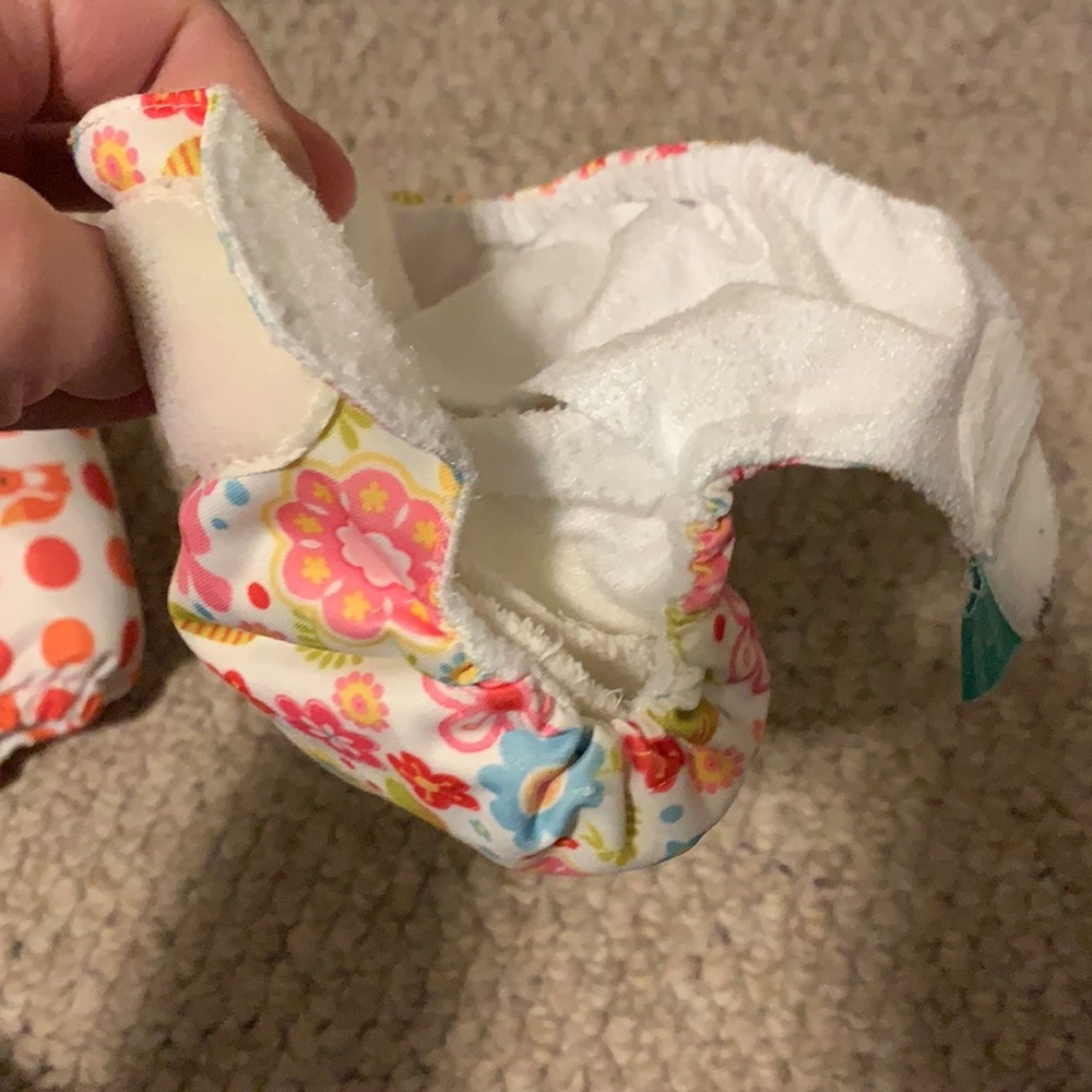 Lot of 11 Cloth Diapers - Thirsties, Swaddlebees, Totbots & Rumparooz - Picture 8 of 16